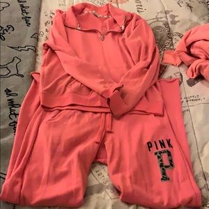 Vs pink sweat set